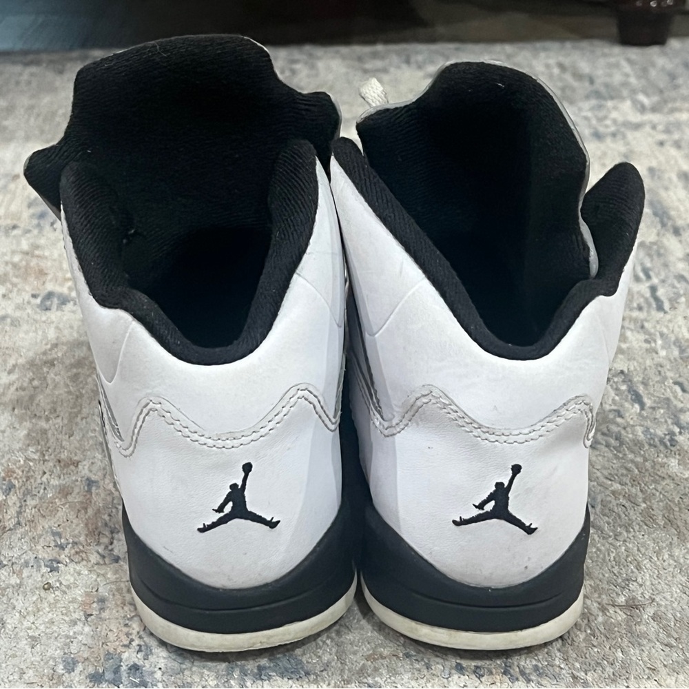 Air Jordan JORDAN 5 RETRO 'WHITE BLACK' - Picture 5 of 8